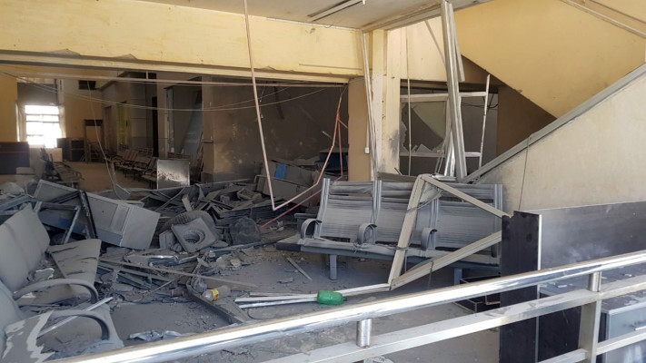 הרס בנמל התעופה בדמשק (צילום: SANA/Handout via REUTERS)