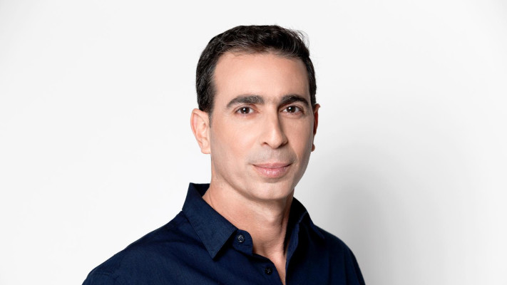 אסף אביב, סמנכ''ל השיווק והתוכן של פרטנר