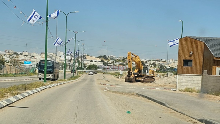דגלי ישראל נתלו ביישובים בדואים בנגב לקראת יום העצמאות (צילום: פרטי)