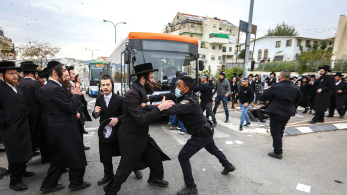 הפגנה בבית שמש נגד חוק הגיוס (צילום: יעקב לדרמן, פלאש 90)