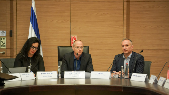 ח''כ עודד פורר בדיון בוועדת הקליטה (צילום: דני שם טוב, דוברות הכנסת)