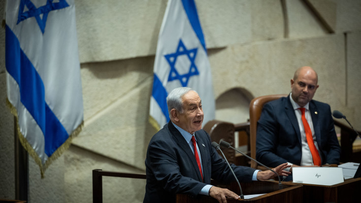 בנימין נתניהו בכנסת (צילום: יונתן זינדל, פלאש 90)
