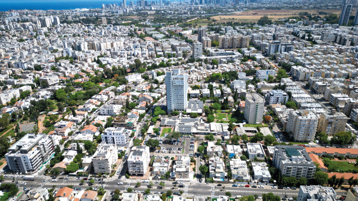 מבט מהאוויר על בת ים, חולון ותל אביב