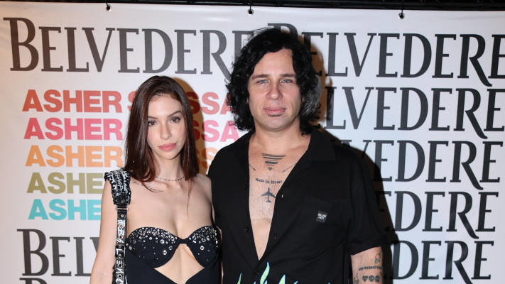 סקאזי ובת הזוג (צילום: אור גפן)