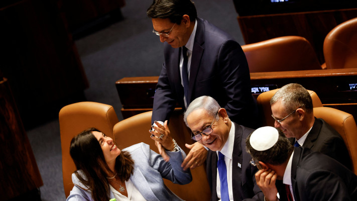 נתניהו, לוין, מירי רגב במליאה (צילום: REUTERS/Amir Cohen)