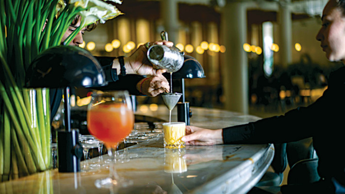 שעות שמחות ב-DNA