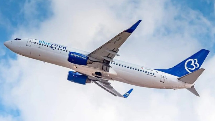 מטוס של חברת בלו בירד איירוויס