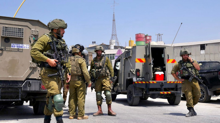 כוחות צה''ל ומפקדי אוגדת יהודה ושומרון בזירת הפיגוע