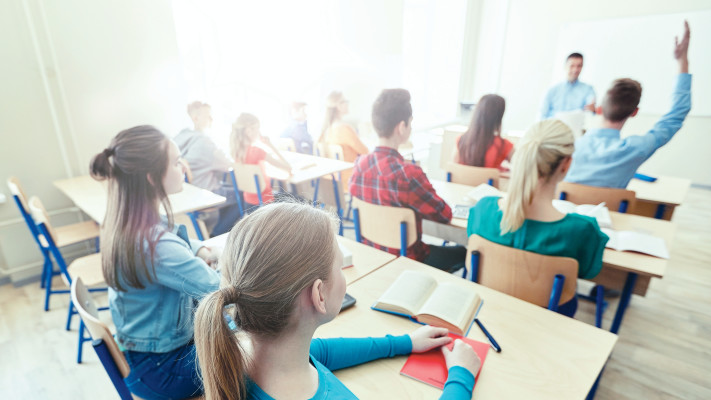 אילוסטרציה ילדים בכיתה בית ספר  (צילום: אינגאימג')