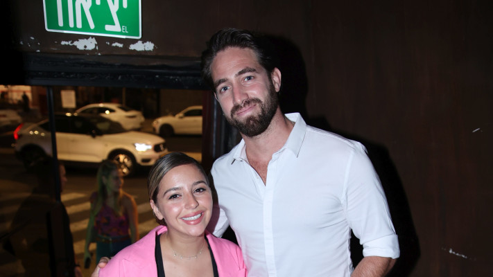 אור שפיץ ובן הזוג (צילום: אור גפן)