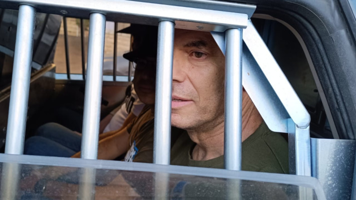 עצורים מחוץ לבית ראש הממשלה 