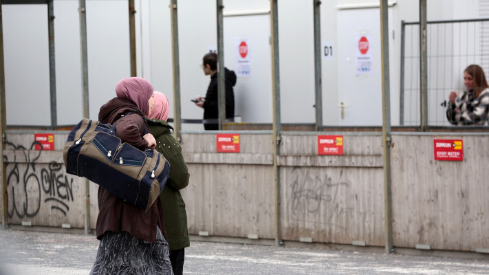 מרכז לקליטת פליטים בברלין, גרמניה (צילום:  REUTERS/Phil Noble)