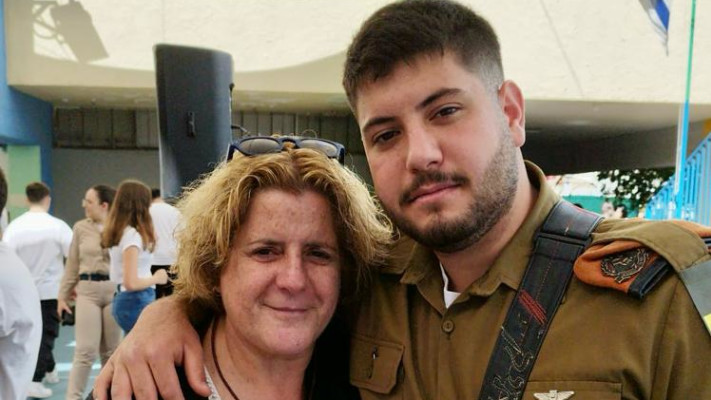 עומרי ניב פיירשטיין ז''ל ואימו אור-לי ניב. ''נלחם מול חיות האדם עד הרגע האחרון''