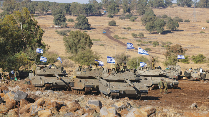 כוח שריון ישראלי ליד גבול לבנון (צילום: דוד כהן, פלאש 90)