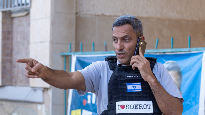 אלון דוידי בשדרות 