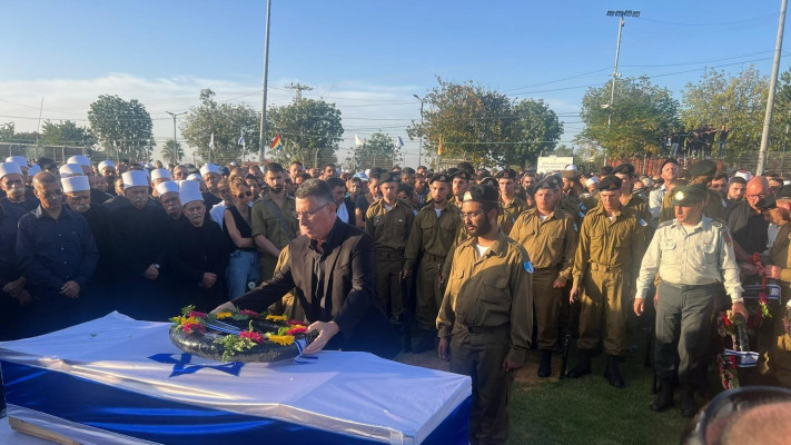 השר גדעון סער בהלוויתו של הלוויתו של סא''ל סלמאן חבקה ז״ל