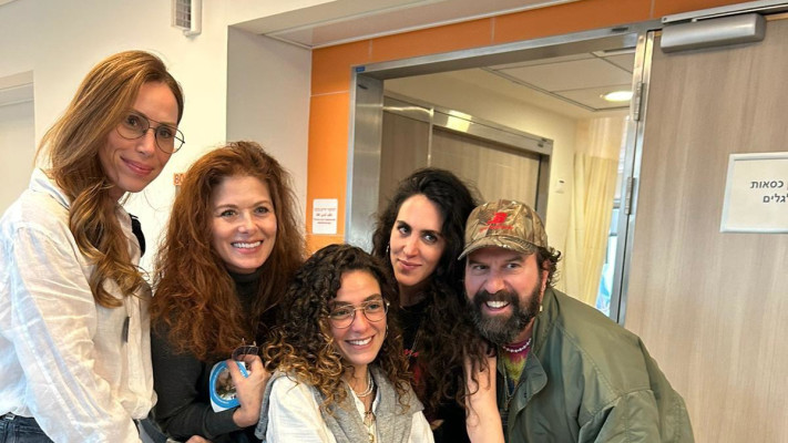 דברה מסינג, ברט גלמן, ארי דין במרכז הרפואי לשיקום לוינשטיין (צילום: דוברות המרכז הרפואי לשיקום לוינשטיין)