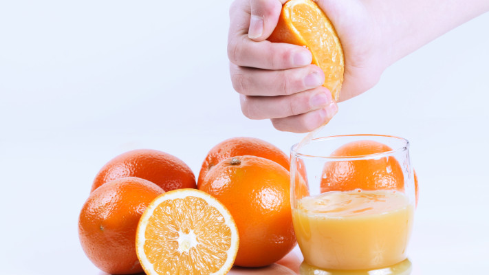 פירות הדר, תפוזים, ויטמין C (צילום: אינג'אימג')