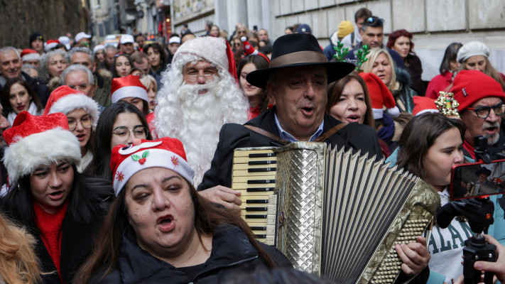 חגיגות חג המולד בטורקיה (צילום: רויטרס)