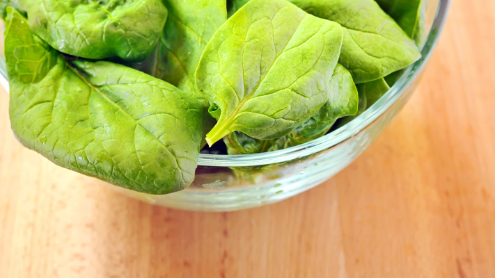 עלי תרד טריים