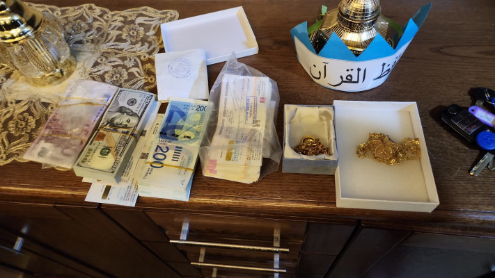 כסף שנועד למימון ארגון חמאס באיו''ש (צילום: דובר צה''ל,דוברות המשטרה,דוברות שב''כ)