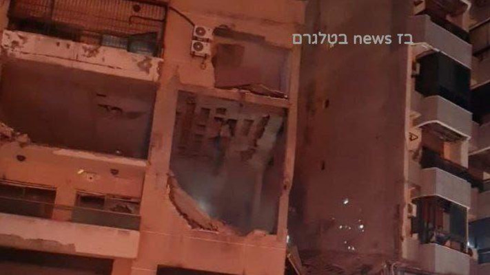 התקיפה בדירה ברובע הדאחייה בבירות (צילום: רשתות חברתיות ערביות)