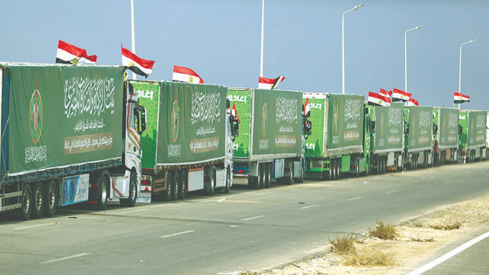 משאיות הסיוע נכנסות לעזה