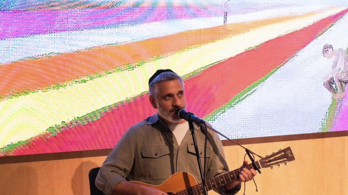 אביתר בנאי (צילום: דן ויינשטיין)