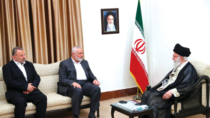 עלי חמינאי, נפגש עם חמאס הפלסטיני, איסמעיל הנייה ואל ערורי