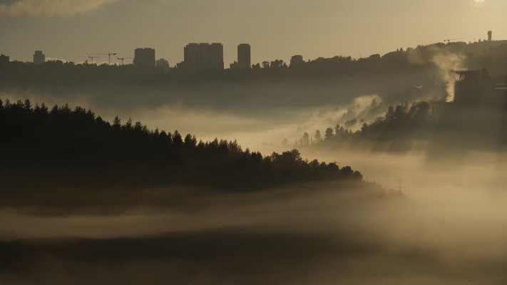 ערפל בהרי ירושלים