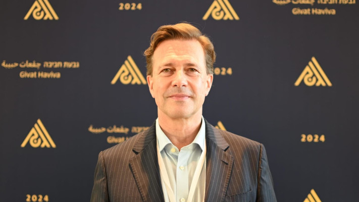 שטפן זייברט (צילום: ג'ינאן חלבי)