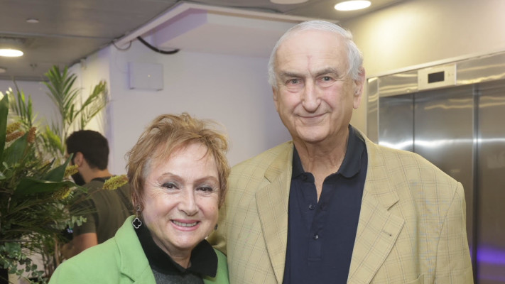 אתי וגד פרופר (צילום: רפי דלויה)