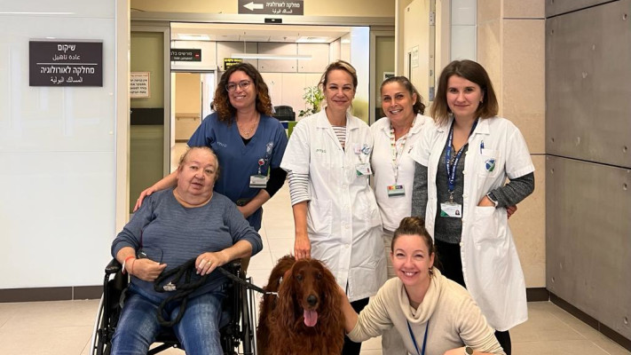 כלבנות טיפולית בבית חולים העמק