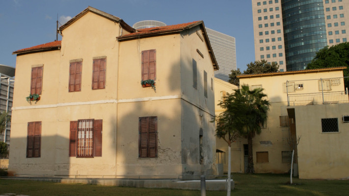מבנה משוחזר של מושבת הטמפלרים שרונה, תל אביב