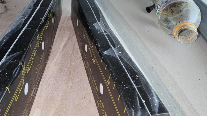 אמצעי לחימה  שנמצאו בדירת החשוד בתל אביב