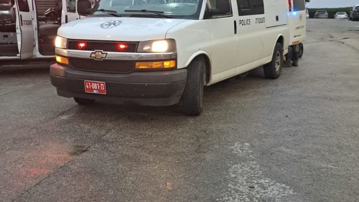 ניידת משטרה בזירת ניסיון ההתנקשות