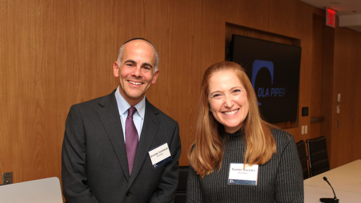  נעמי מרילס, ג'רמי לוסטמן (צילום: DLA Piper)