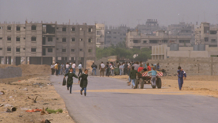 שנת 1992 עזה מחנה פליטים ג'בלייה (צילום: זיו קורן לע''מ)