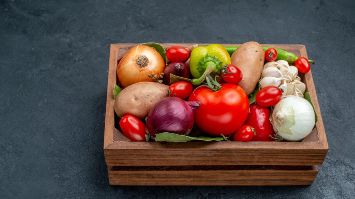 קניוני עופר בשיתוף דב מרקט מארזי של פירות וירקות תוצרת הארץ ב - 100 ש''ח בלבד