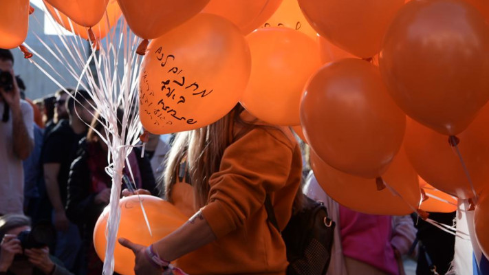יום הולדת שנה לכפיר ביבס בכיכר החטופים