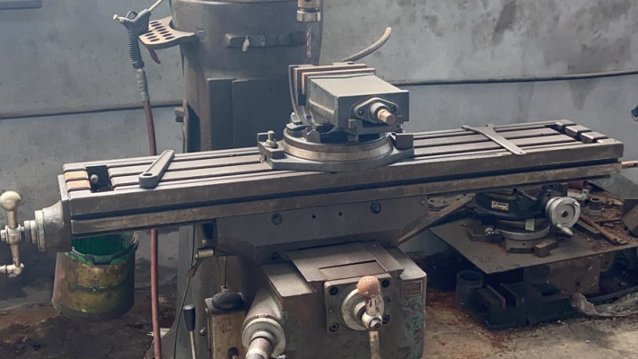 תמונות של מכונות לייצור אמצעי לחימה שנמצאו במרחב