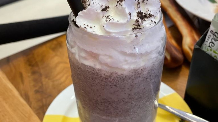 לא. זה לא היה פוטושופ. שייק אוראו, ''קפה גרג''