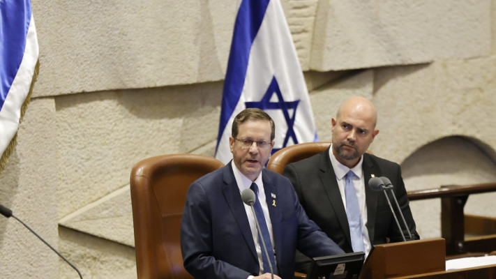 נשיא המדינה יצחק הרצוג במושב מיוחד לציון 75 שנים לכינון הכנסת (צילום: מרק ישראל סלם)