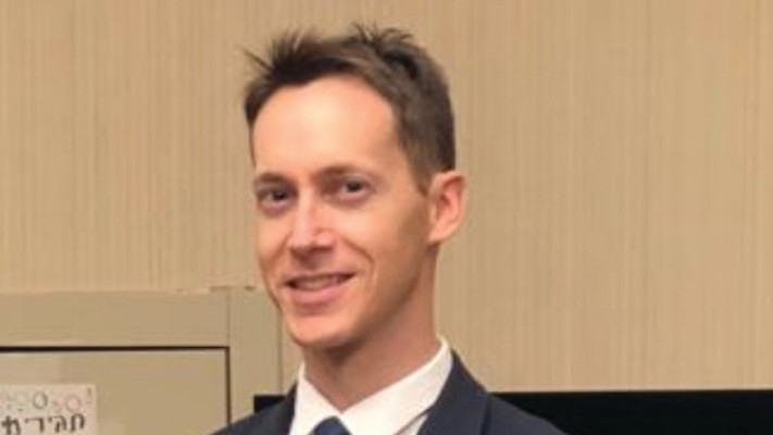 מיכאל גבעוני, מנהל אגף החדרים, סמנכל מלון קראון פלזה תל אביב