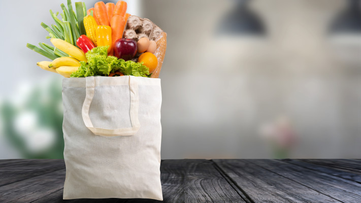 מזון בריא יסייע לכם לשמור על עור זוהר