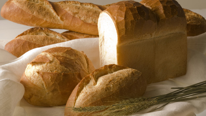 לחם לבן (צילום: אינג'אימג')