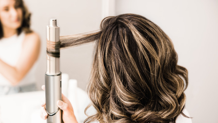 שיער חלק, עבה, מקורזל, דליל או נפוח - ה-flexstyle מתאים לכל סוגי השיער (צילום: שריג אלקטריק)