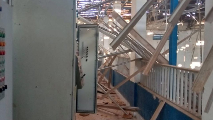 התקיפה בבניין משאבות המים בכפר וזאני (צילום: רשתות ערביות)