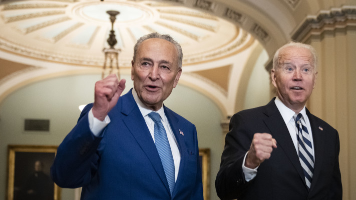 ג'ו ביידו, צ'אק שומר