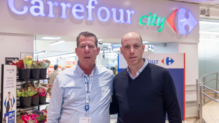 צביקה שווימר מנכ''ל קרפור ומיכאל לובושיץ המשנה למנכ''ל